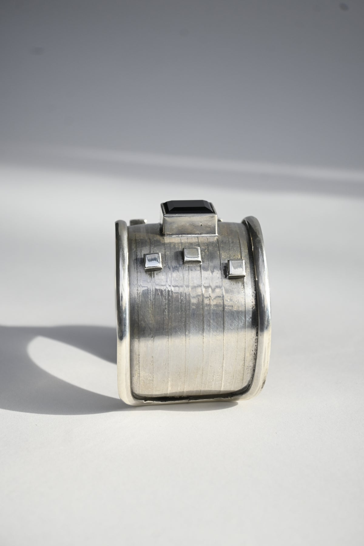 Esclava Ónix Tachas Plata