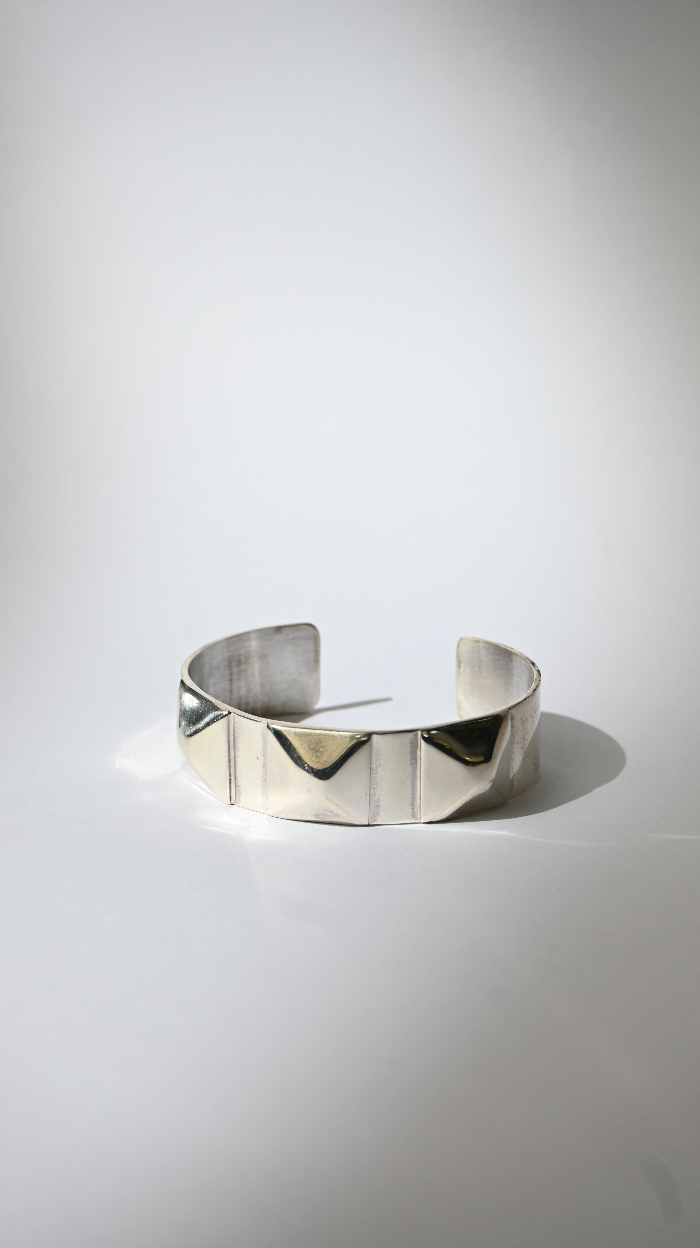 Esclava Tres Pirámides Silver