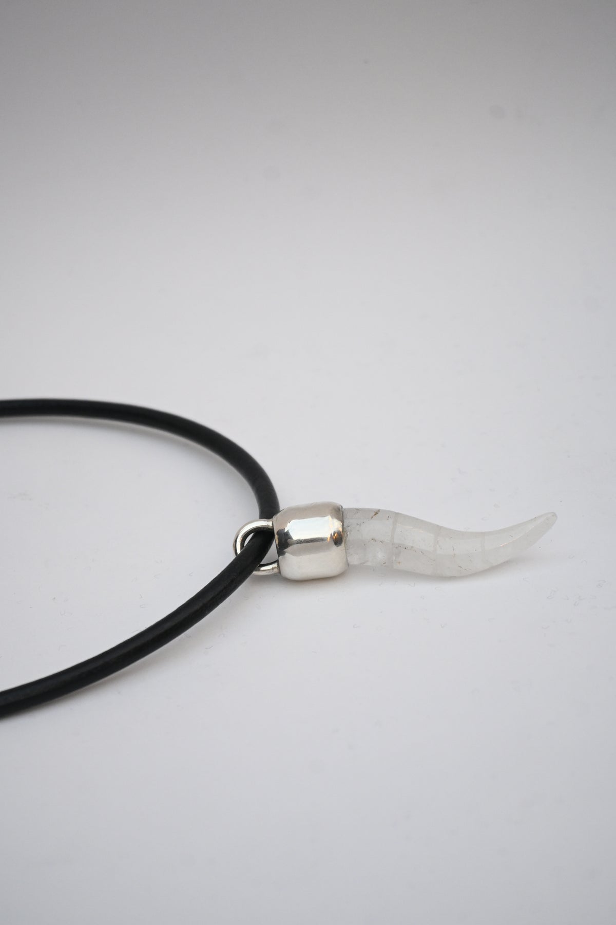 Collar Cuero Negro Grueso