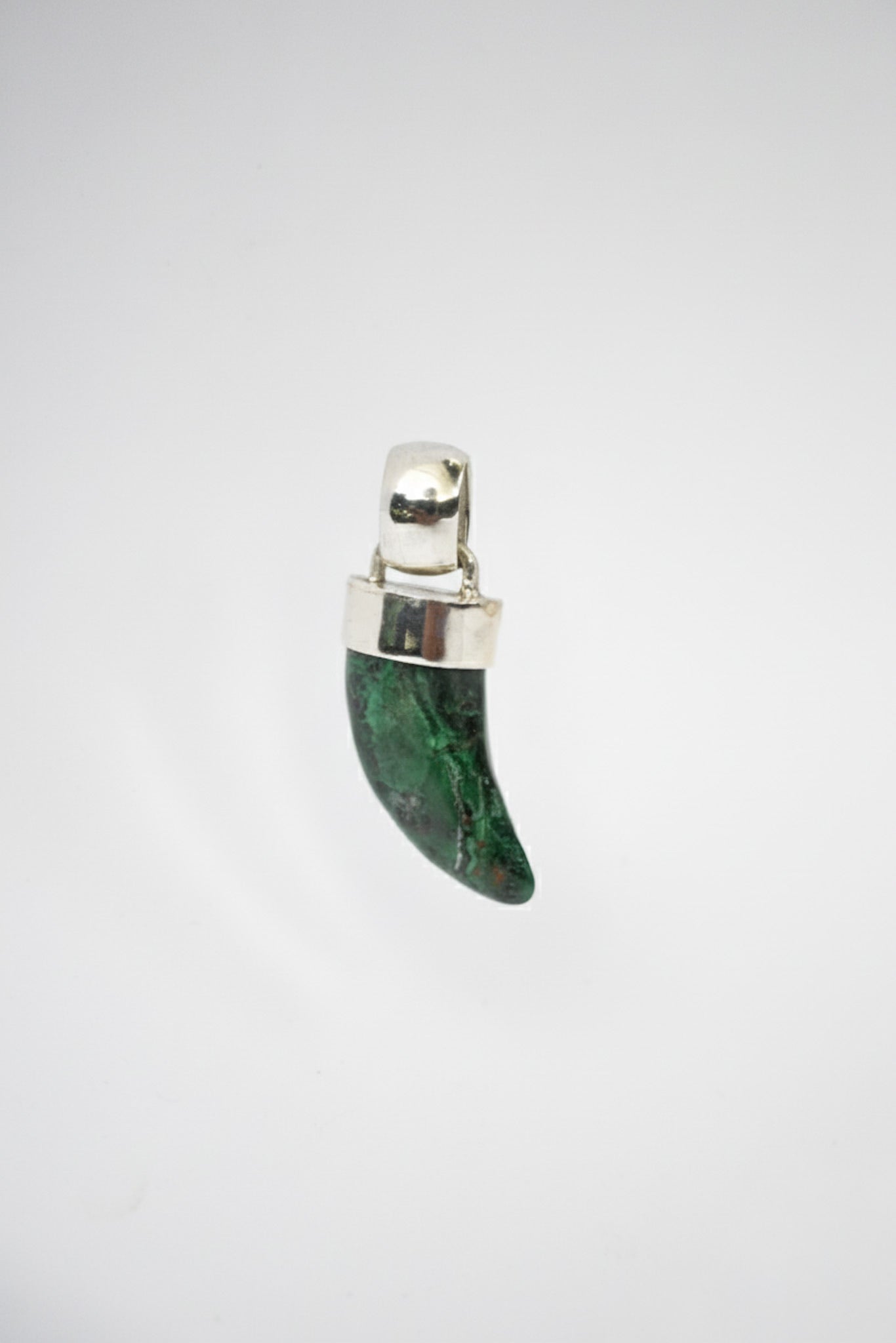 Cacho Jade Valier Silver