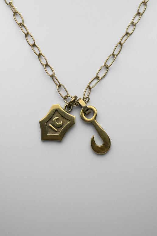 Colgante Escudo Luna Bronce