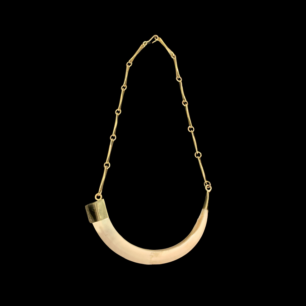 Collar Rendero Colmillo Bronce