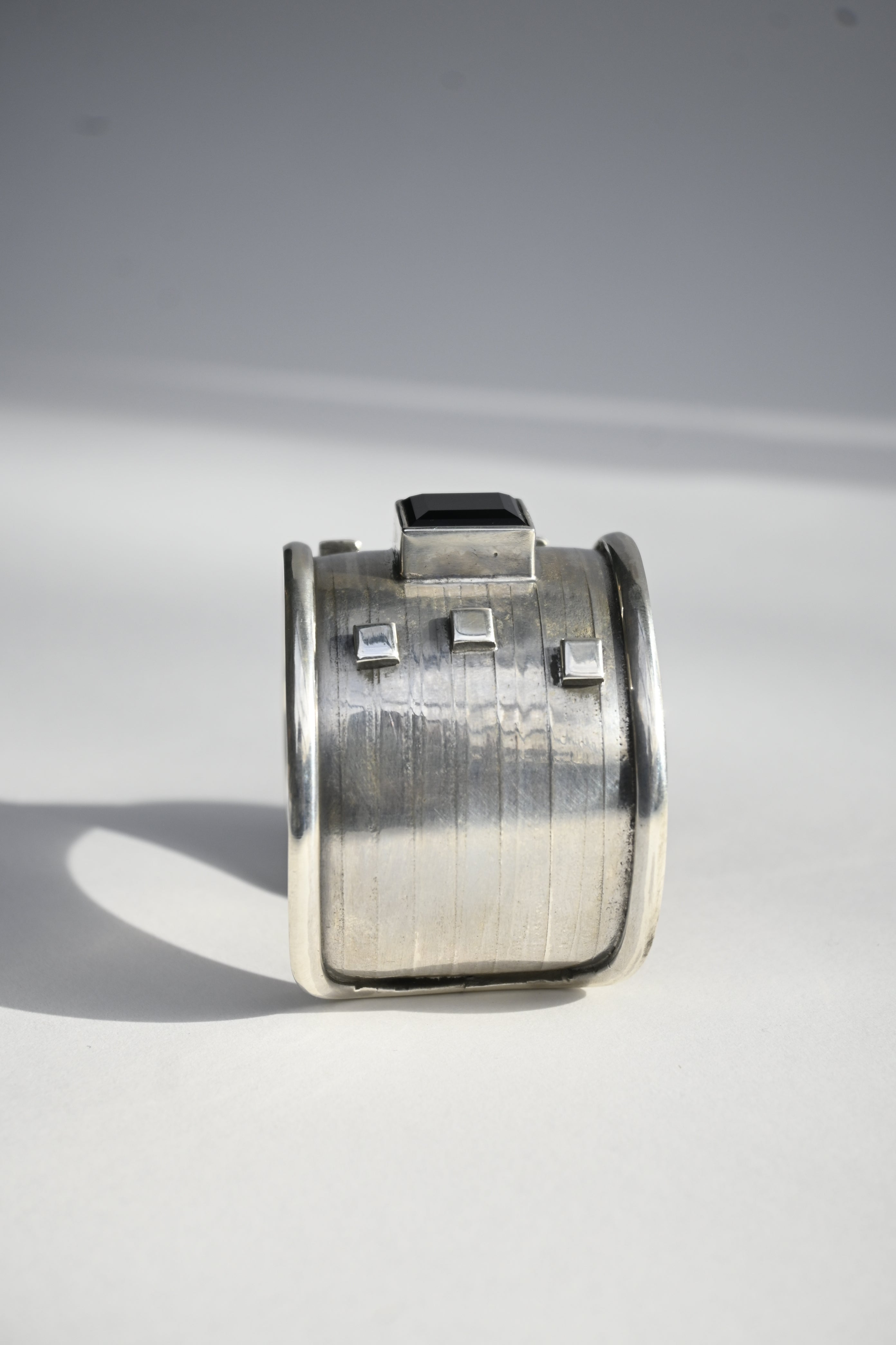 Esclava Ónix Tachas Plata