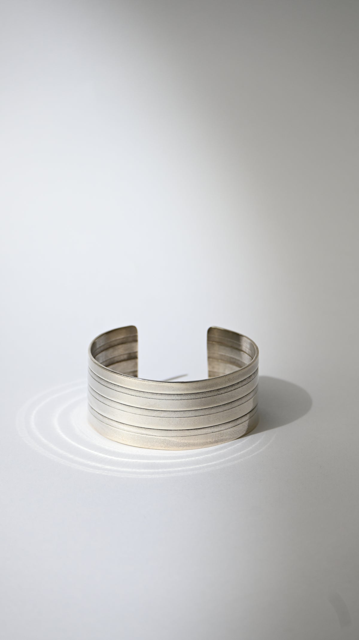 Esclava Lineas M Plata