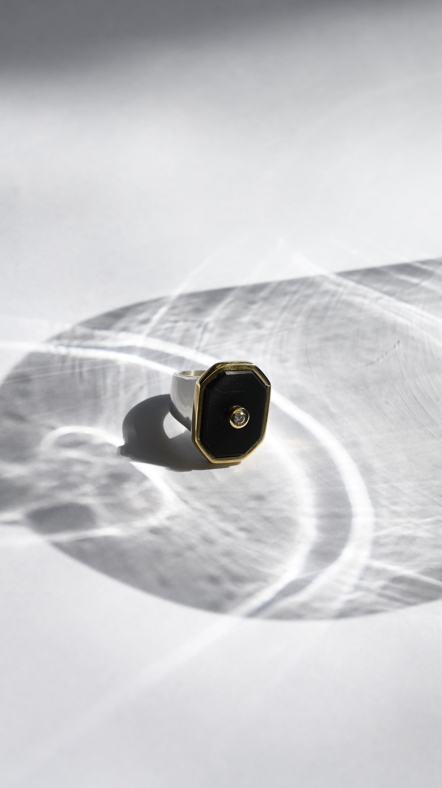 Anillo Ónix Circón A PEDIDO